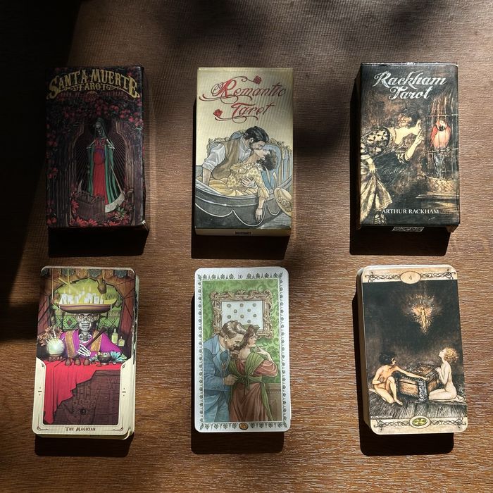 Продам карты Таро: Romantic Tarot, Santa Muerte, Rackham Tarot (78 карт)