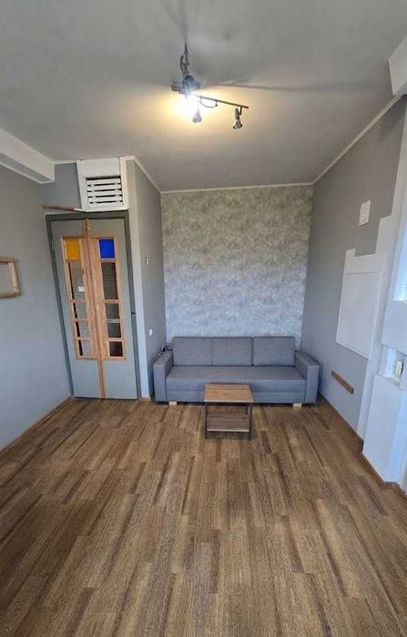 Терміново! Недорого продам 1-но кім. квартиру біля метро "Дарниця" (5 хв. транспортом або 15 хв. пішки)