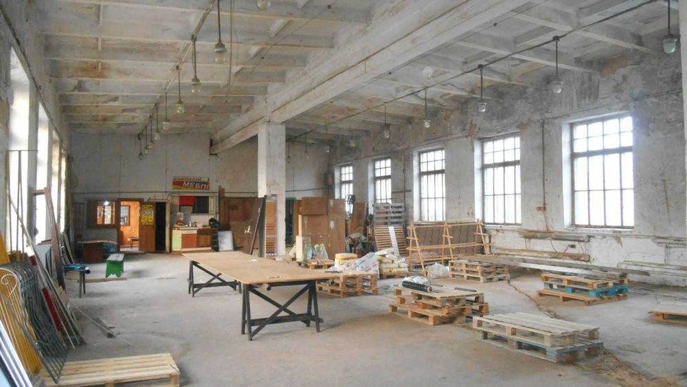 Продам виробниче приміщення ( склад)