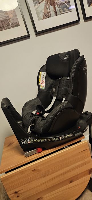 Britax Romer DualFix M i-Size obrotowy 360