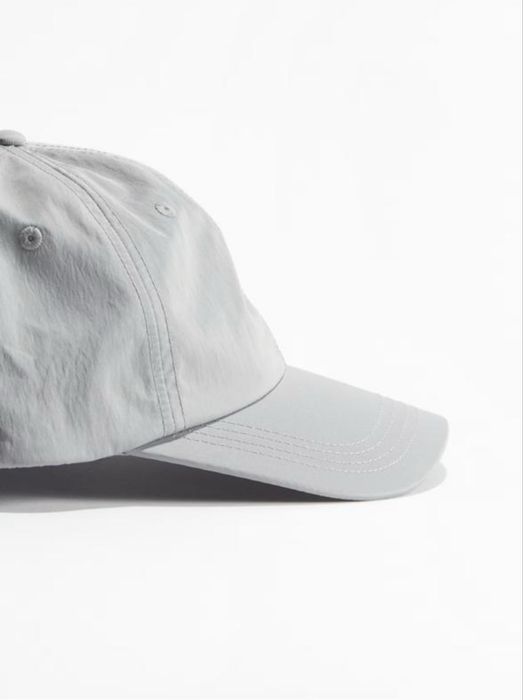 Кепка H&M divided