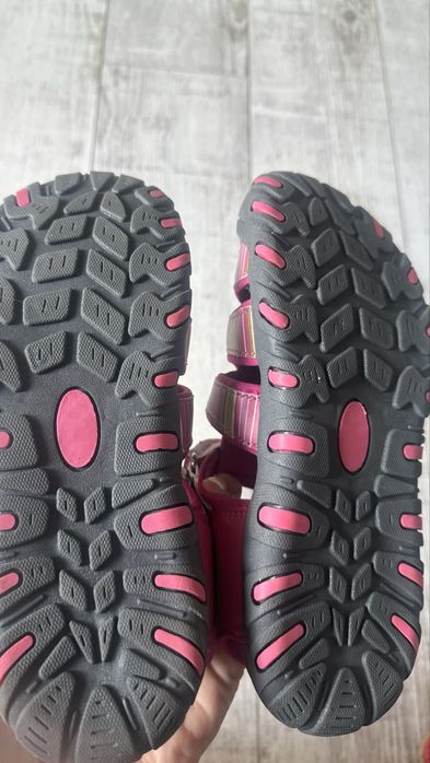 Umbro босоножки  сандалі спортивні 38