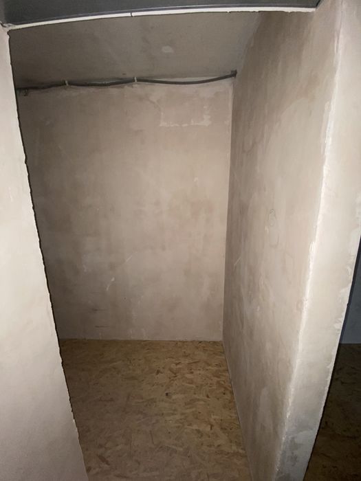 Продается 3 комнатная квартира на Лермонтова .