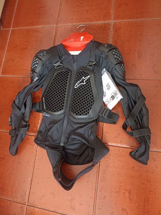 Conjunto para motocross botas,colete,óculos, calça e t shirt.