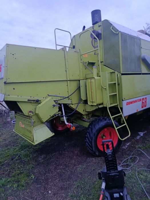 Свіжопривезений Claas Dominator 68