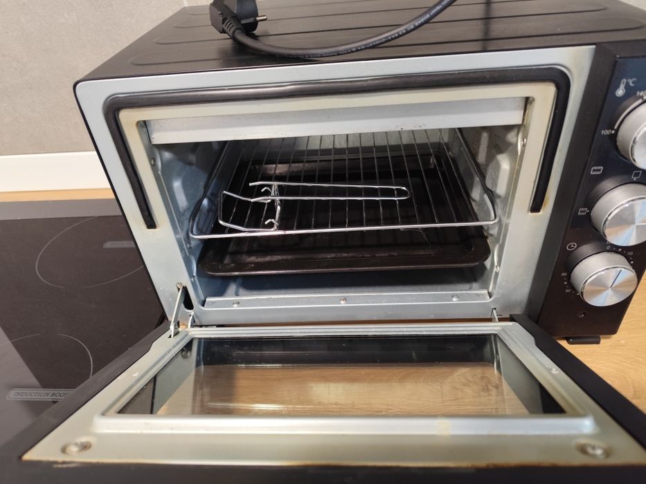 Forno elétrico pequeno