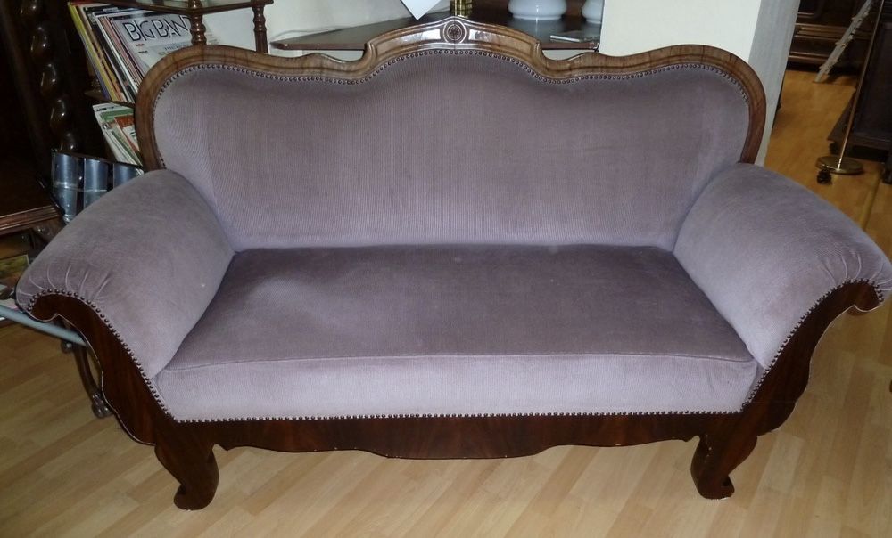 Elegancka sofa trzyosobowa bidermeier