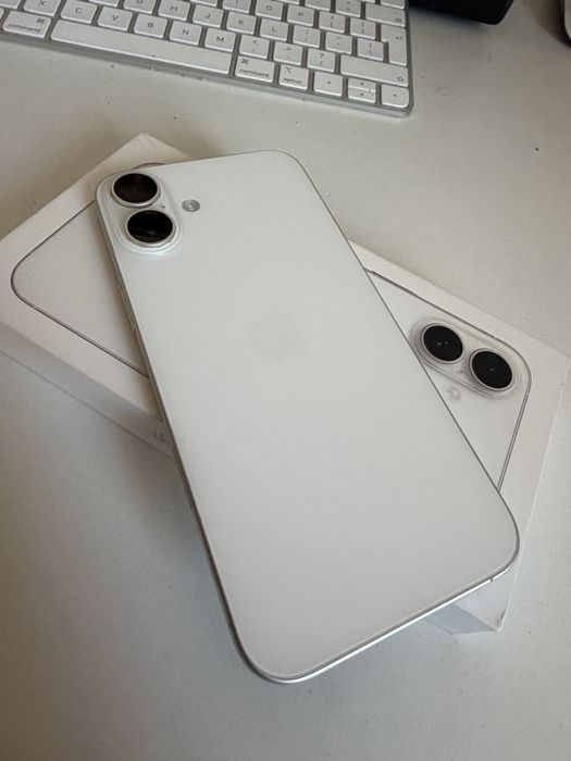 Bateria 100% iPhone 16 Plus 512gb White Idealny