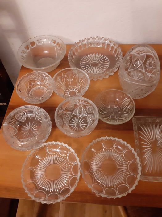 kryształy: miseczki różne wielkości,