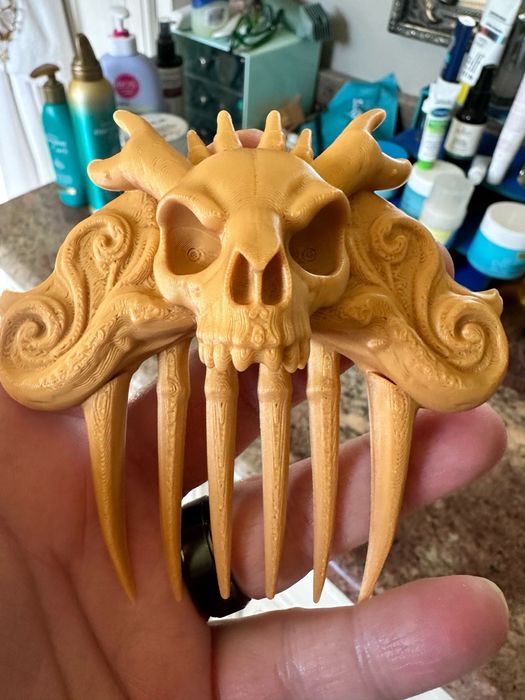 Продам гребни в виде драконов