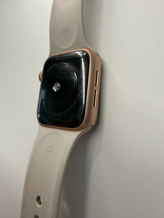 Apple watch se GPS+ Cellular
