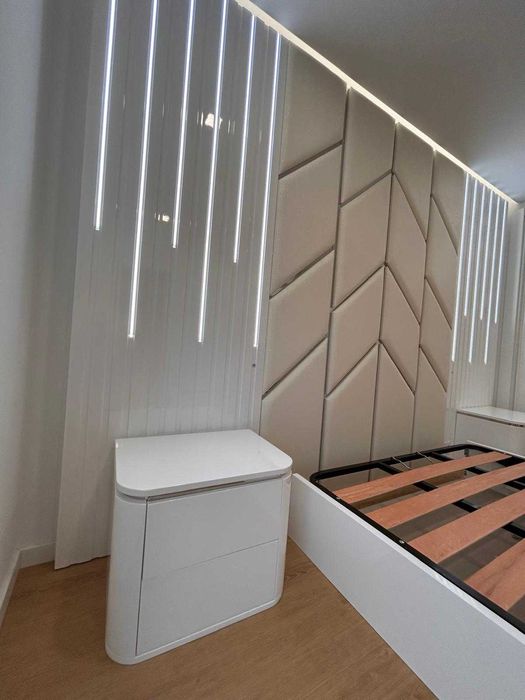 Cama Casal Estofada + mesas de cabeceira -  NOVO - FABRICA