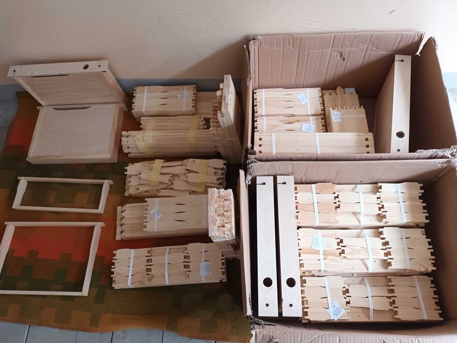 Ramki pszczele wielkopolskie nadstawkowe Hoff - 100 szt.