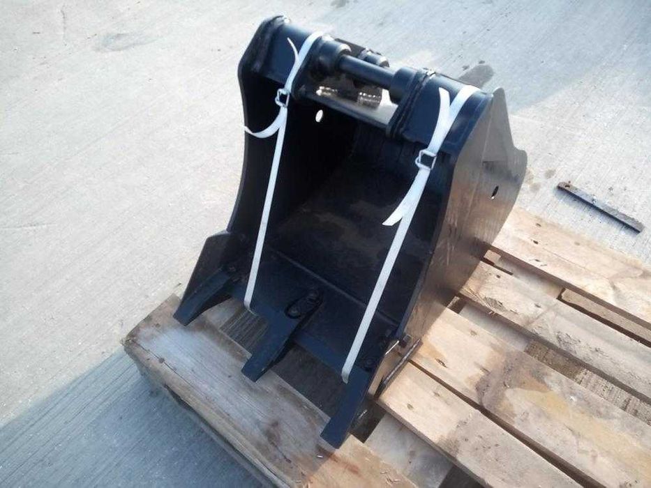 Łyżka koparki kopania  45 cm sworzeń 30 mm Cat Jcb Kubota kopania