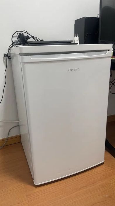 Mini frigorífico JOCEL 109L