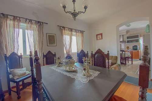 Oportunidade de investimento - Moradia inserida em lote de 14.585m2