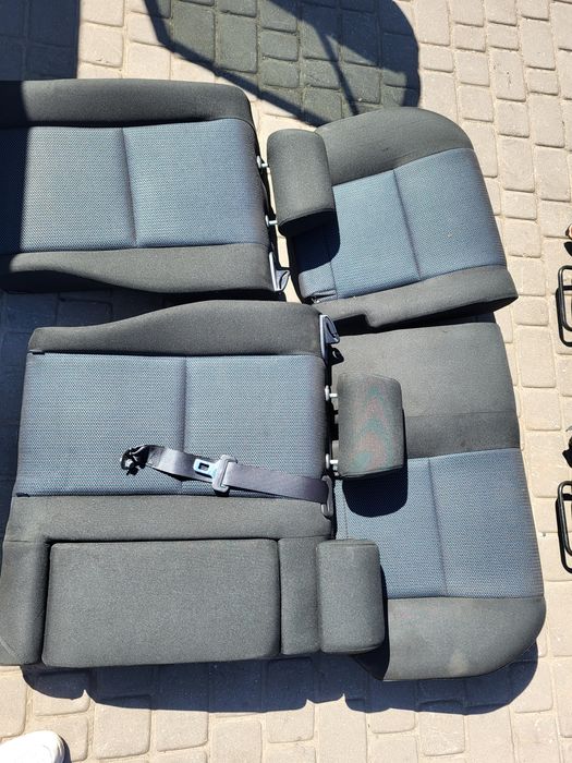 Fotele kanapa komplet toyota avensis t25 fl kombi komplet