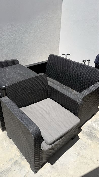 Conjunto Jardim - Sofa, Poltronas e mesa de apoo