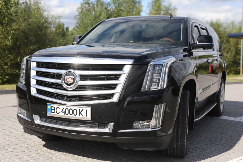 Cadillac Escalade ESV Luxury AWD 2015