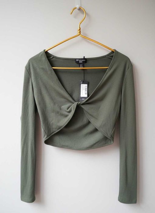 Кроп - Топ PrettyLittleThings з довгим рукавом колір хакі новий