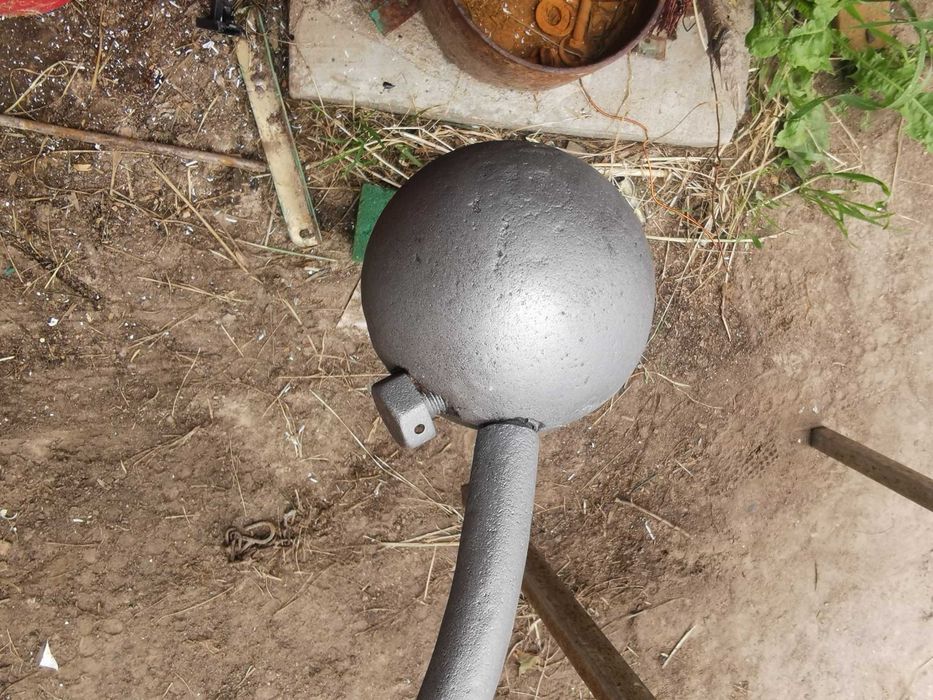 Pompa ręczna żeliwna do wody antyk zabytkowa