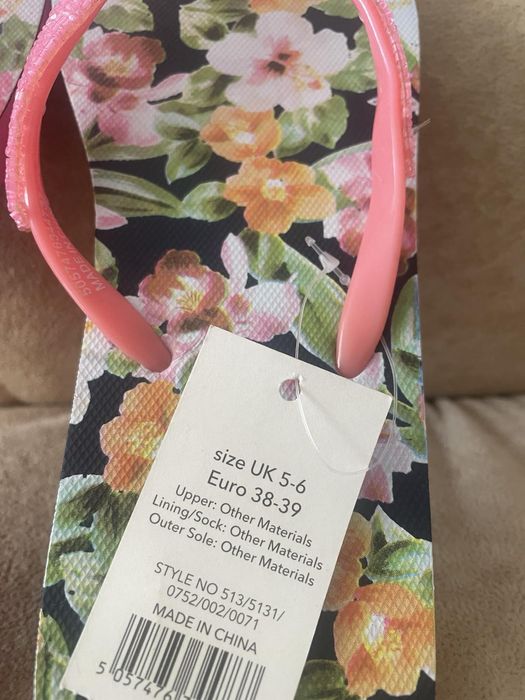 Шльопанці літні нові