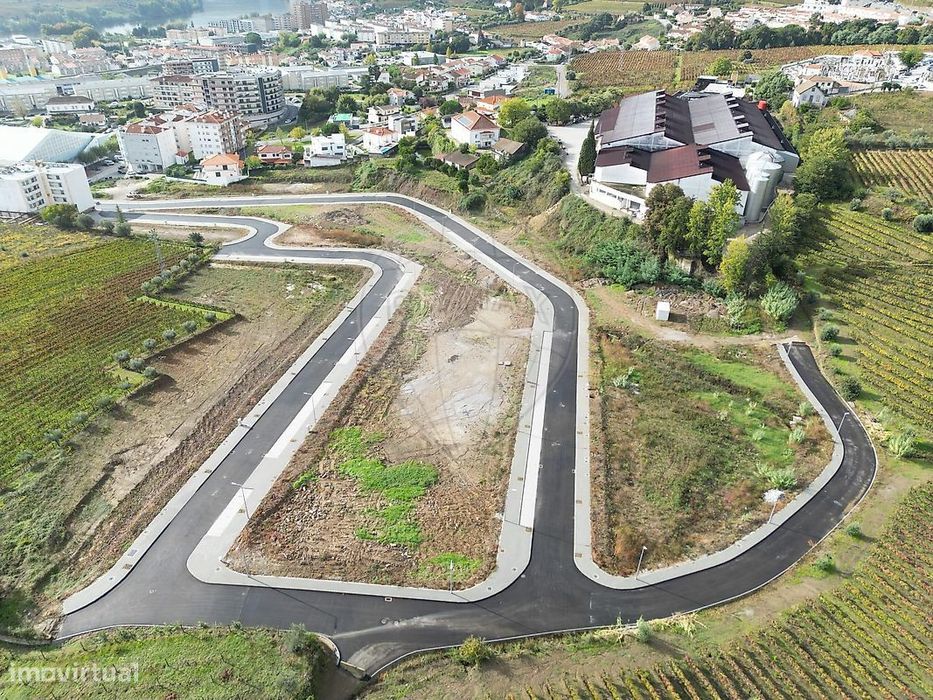 Terreno  para venda — Peso Da Régua E Godim, Vila Real