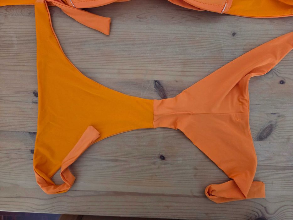 Biquíni laranja da Calzedonia, tamanho S/M
