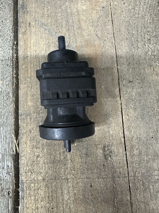 Клапан управления турбиной Mercedes Vito 638, C 203, E 210 A0005450427