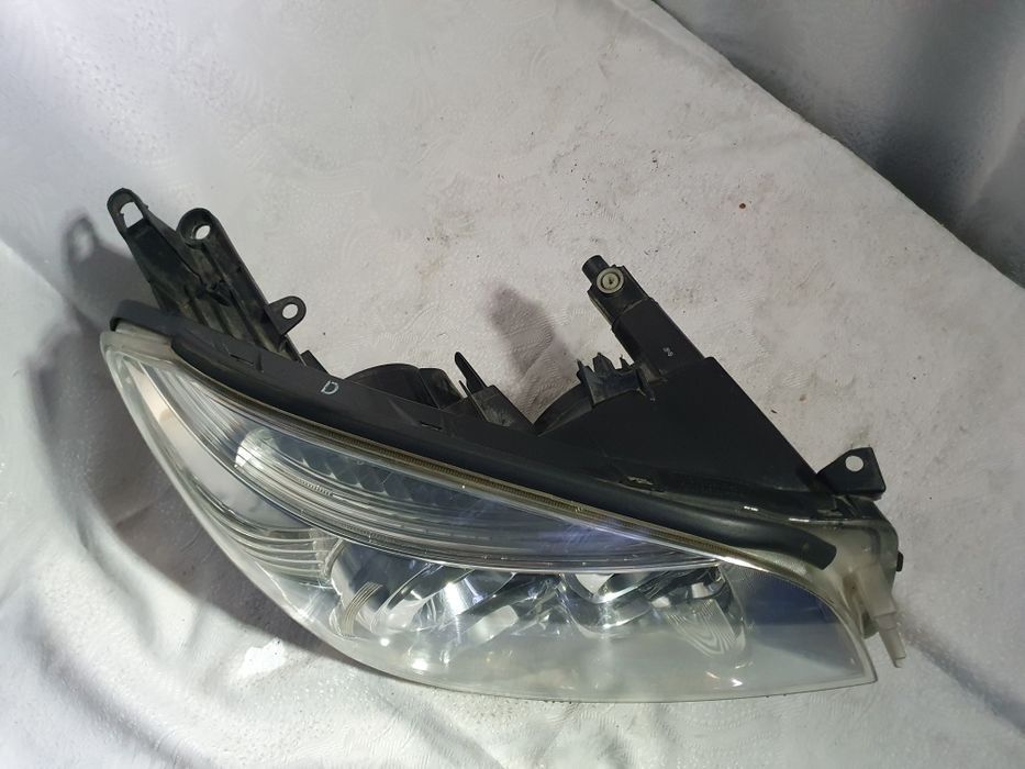 Lampa prawa Toyota Rav4 Rav-4 III Europa