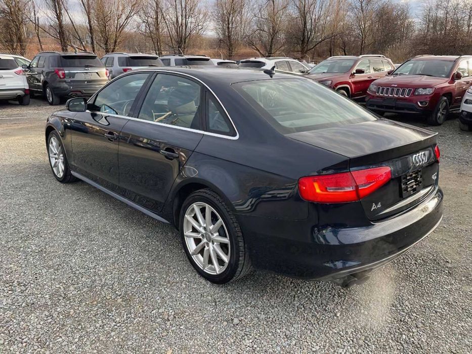 Audi A4      2015