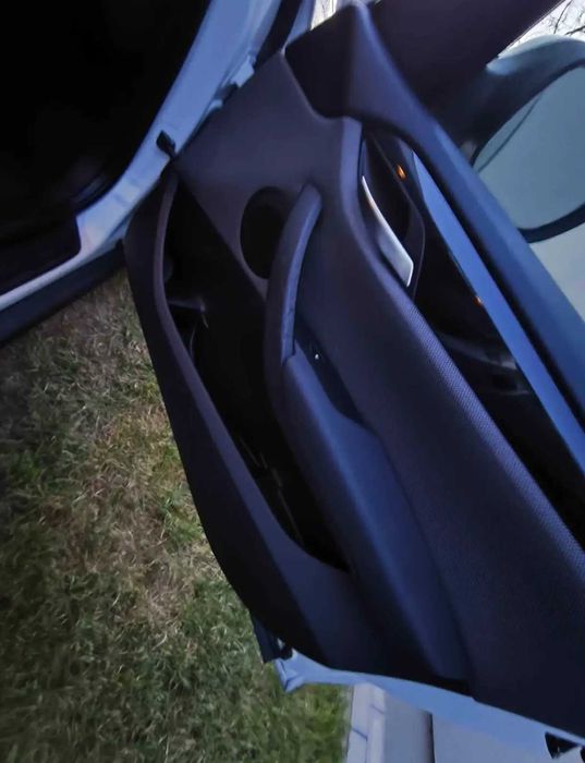 Samochód  BMW X1 2012 r
