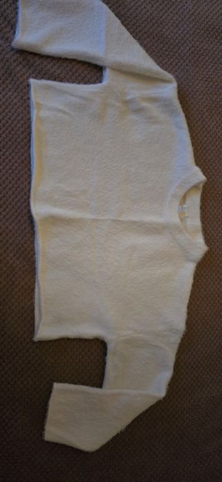 Sweter H&M biały puszysty cieplutki