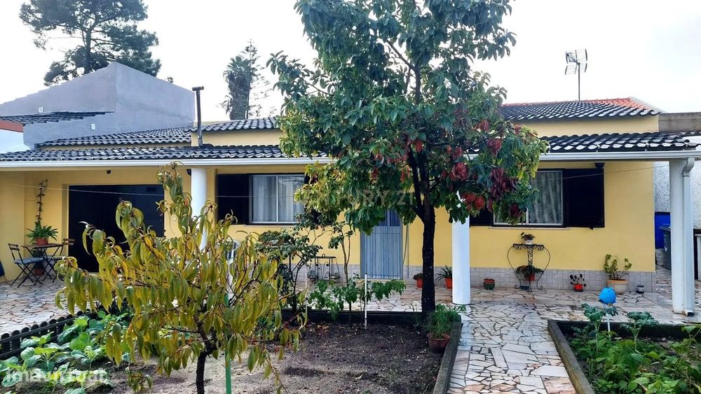 Excelente oportunidade, Moradia na Aroeira, sem licença de utilização