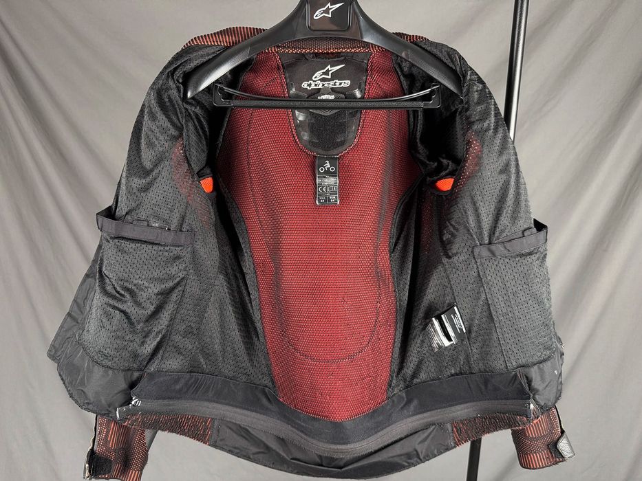 Мотокуртка Alpinestars, Dainese, Macna GP Plus  v3