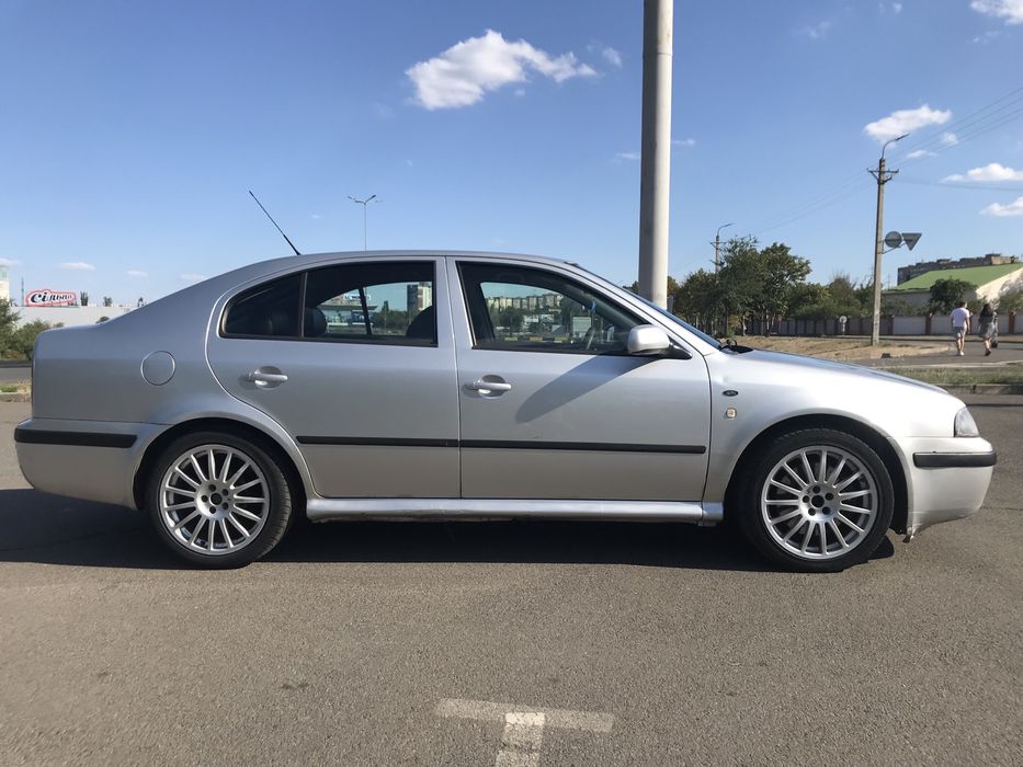 Shkoda Oktavia Tour 2003г