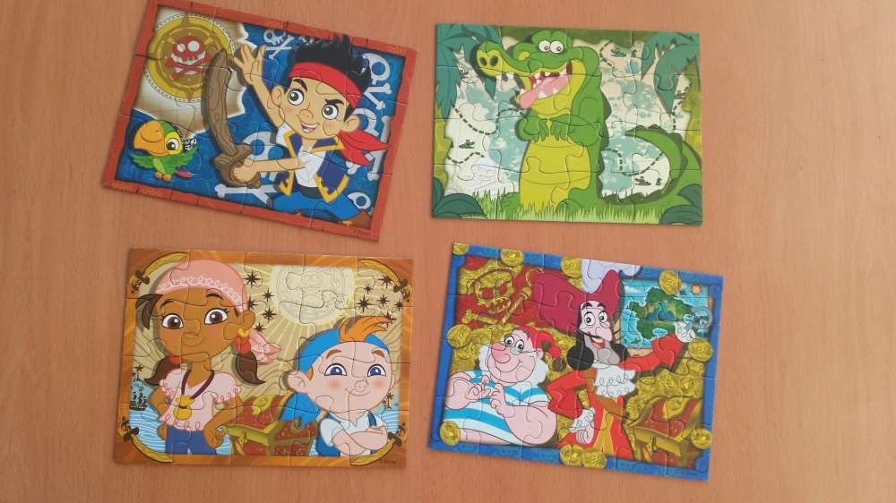 4 puzzles Jake e os piratas DISNEY