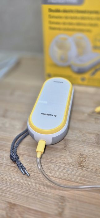 Bomba extractora de leite dupla MEDELA Freestyle