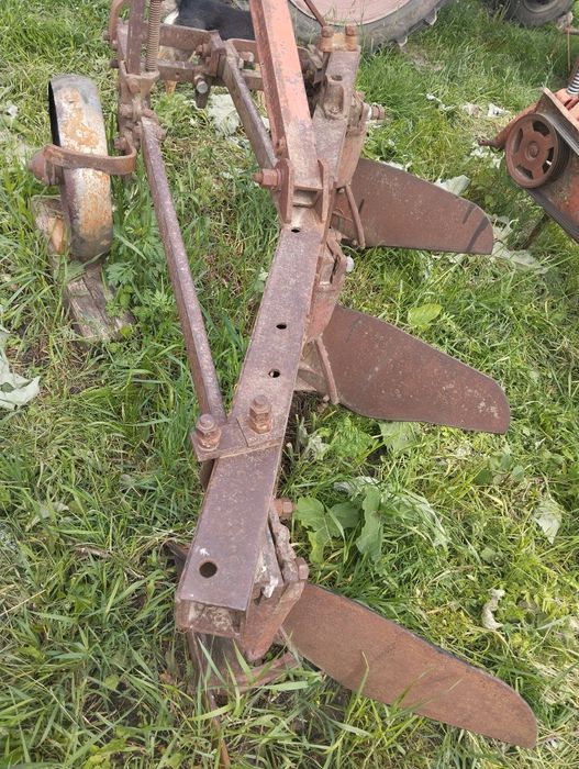 Плуг Одеський плн 3 35