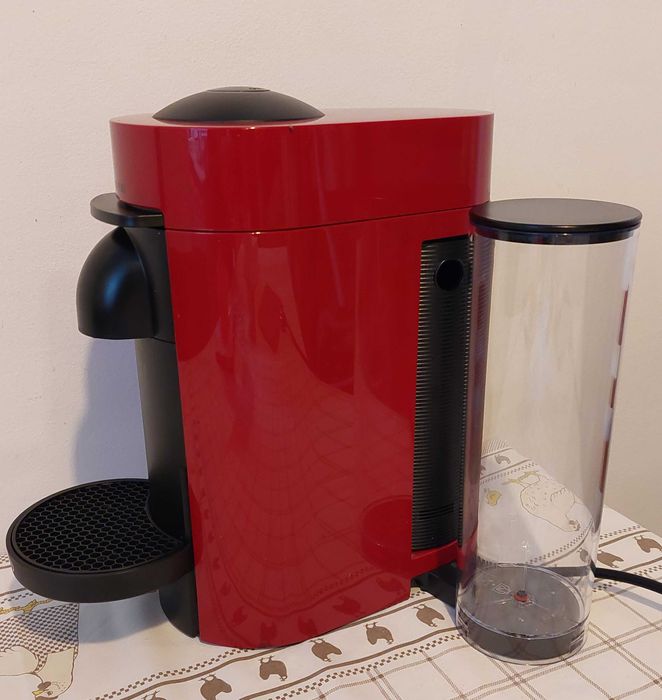 Máquina Nespresso Delonghi Vertuo Plus