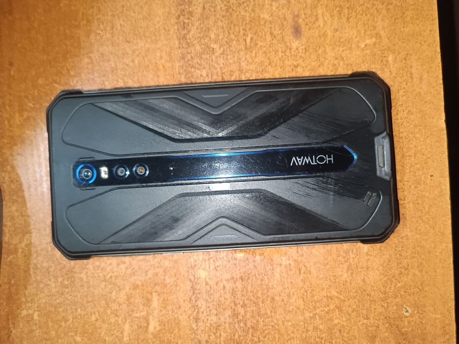 Продам смартфон противоударный Hotwav Cyber 9 Pro (8+128Gb, 7500mAh)