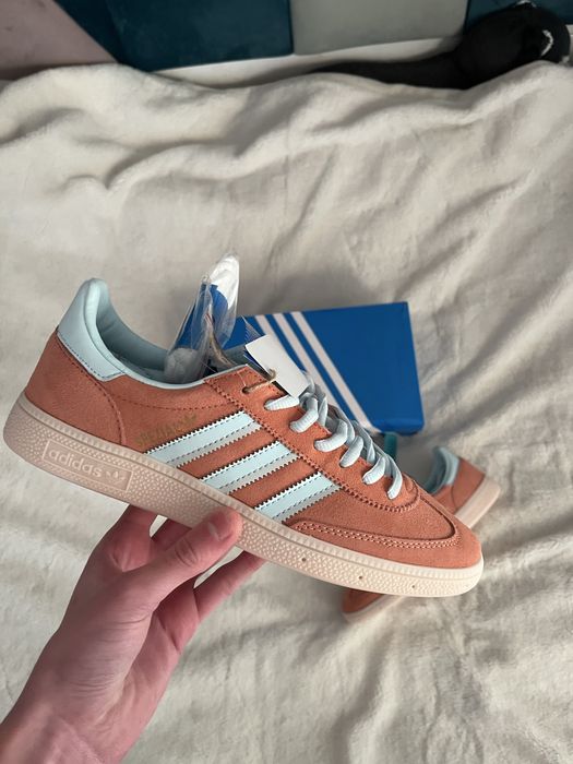 Adidas Spezial.
