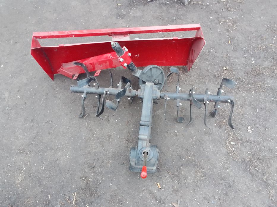 Продам грунтофрезу до мототрактора