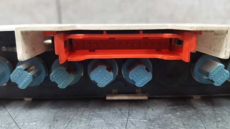 QUADRANTE RENAULT TWINGO I 1996 -7700417818