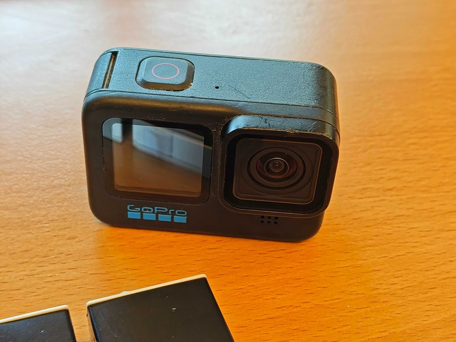 GoPro Hero 11 + 3 Baterias + Carregador + Stick