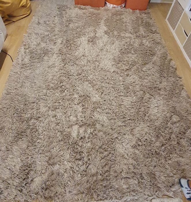 Tapete sala bege, pelo alto 1.9x 2.9m