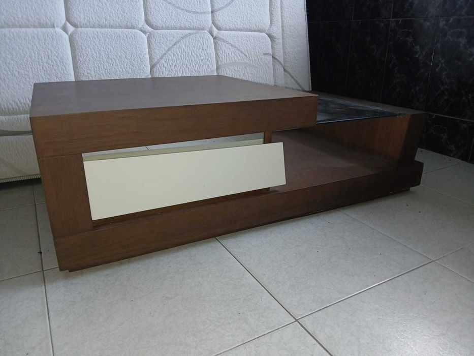 Base TV + mesa de centro + prateleira suspensa
