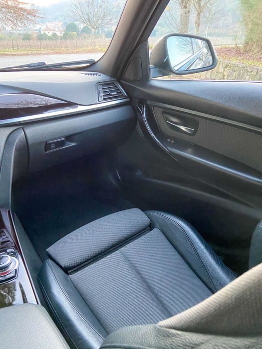 BMW 318d touring pack M