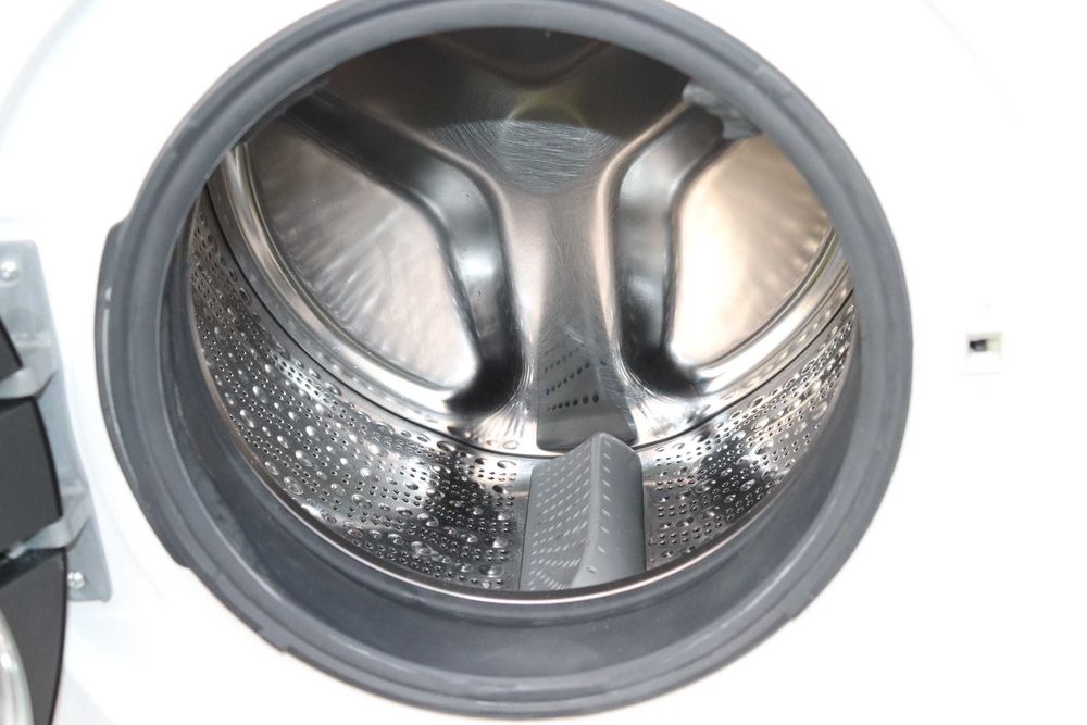 Пральна машина  Siemens   IQ700 WM14VMFCB