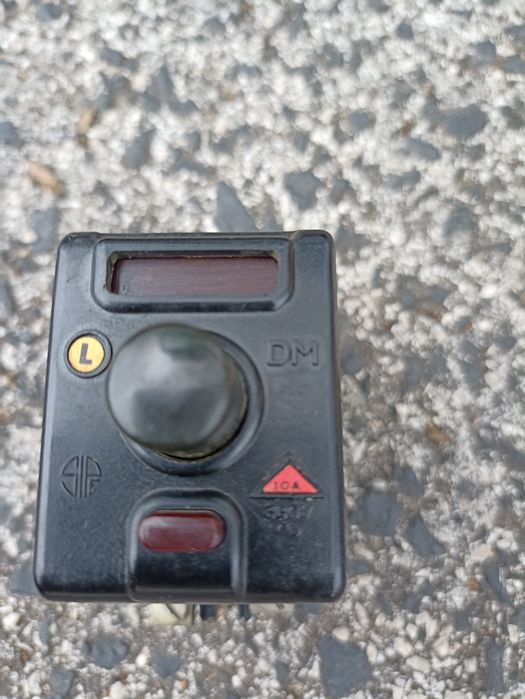 Old circuit breakers, 10A, 16A, 20A64172200424579123